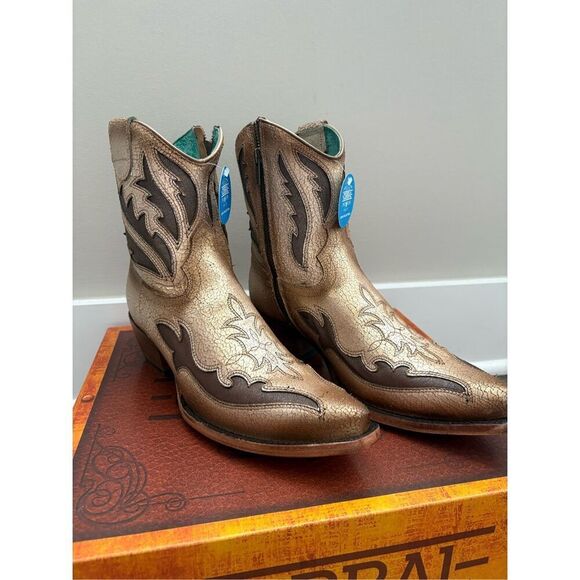 NIB Corral Bone/Brown Inlay & Embroidery Ankle Boot Size 7.5 - Picture 2 of 9